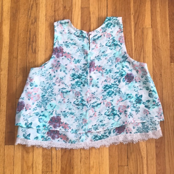 Chloe K floral print chiffon sleeveless top large - Picture 3 of 15